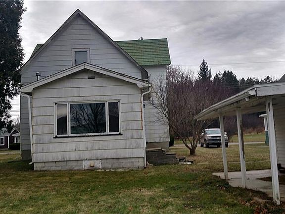 4th image of 162 Stevens St