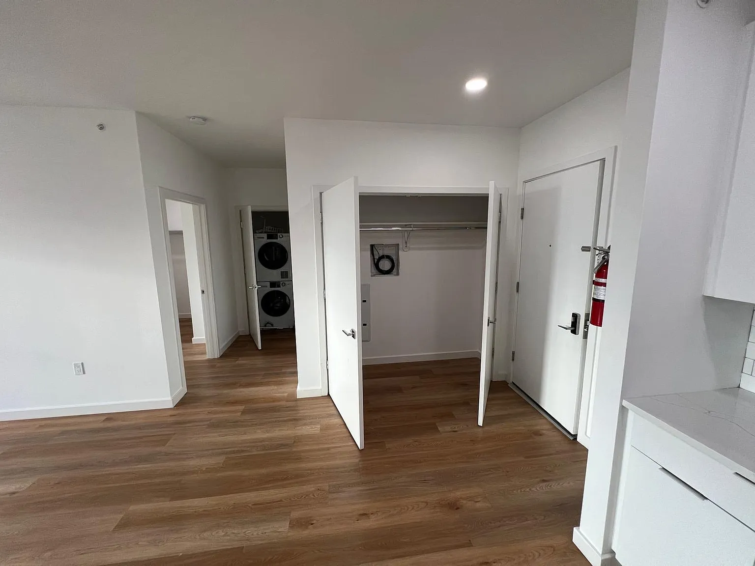 2 bed, $2,900 — Photo 4
