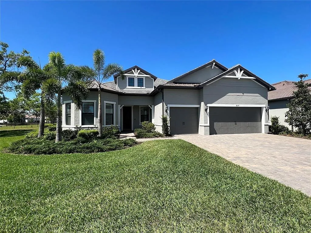 3 bed, 3.0 bath, 2500 sqft, $4,750 — Photo 1