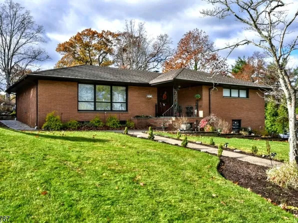 7 Jefferson Pl, Wayne Twp., NJ 07470