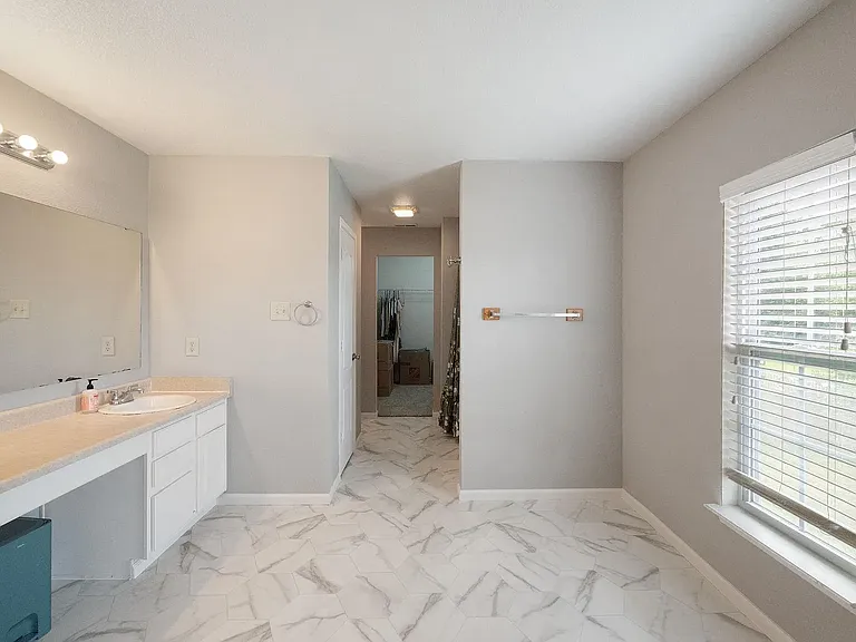 4898 Little Pine Dr — Photo 10