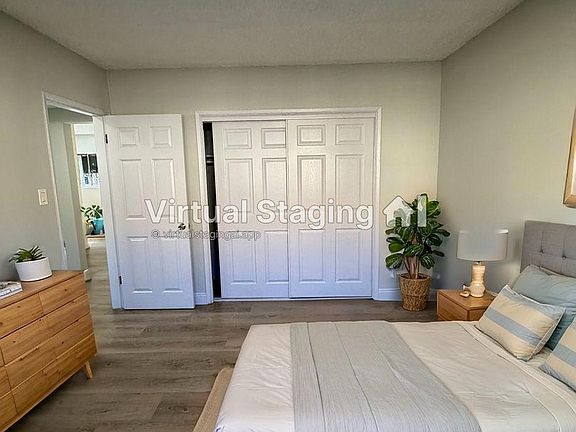 3rd image of 4265 S Hoover St APT 4