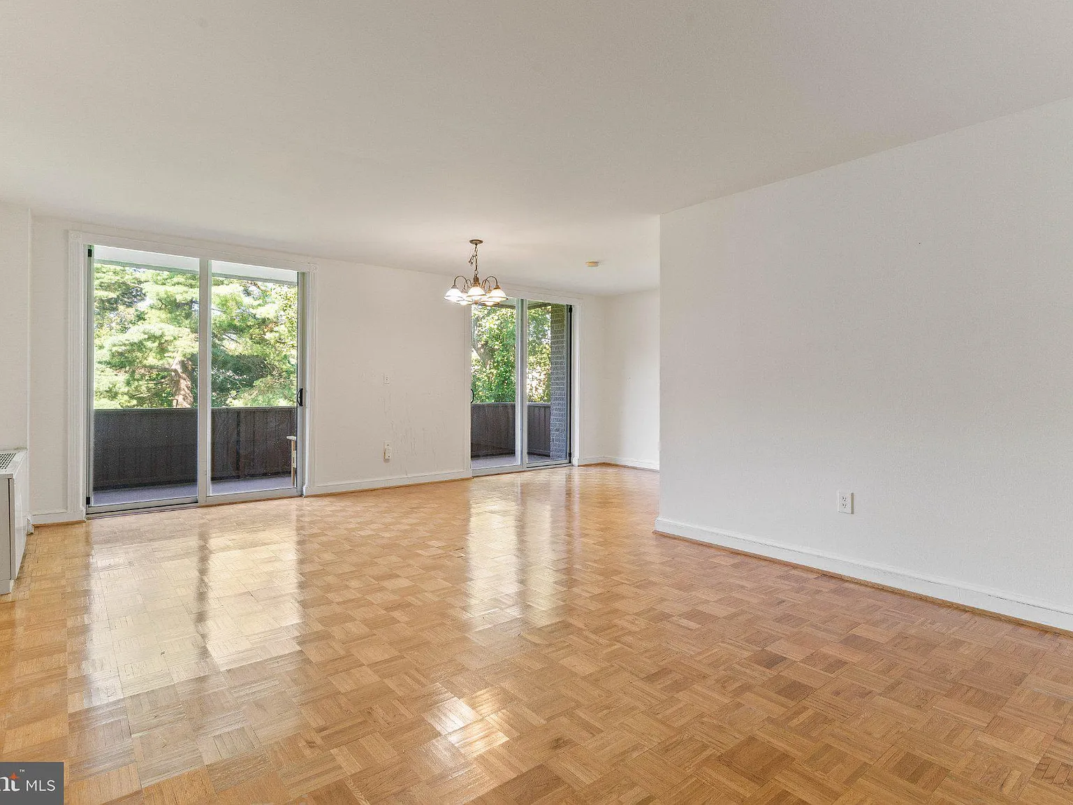 3 bed, 2.0 bath, 1488 sqft, $3,100 — Photo 3