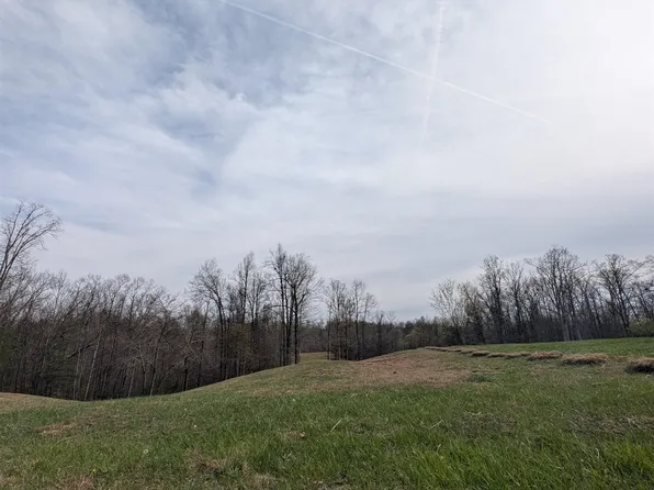 226 Latigo Point, Milton, WV 25541