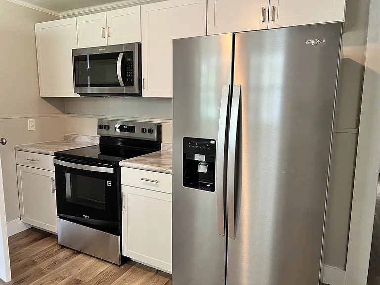 416 W Washington St — Photo 2