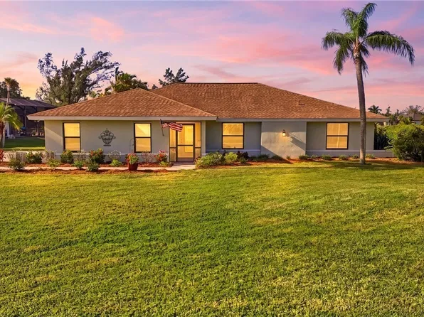 7275 Lake Dr, Fort Myers, FL 33908