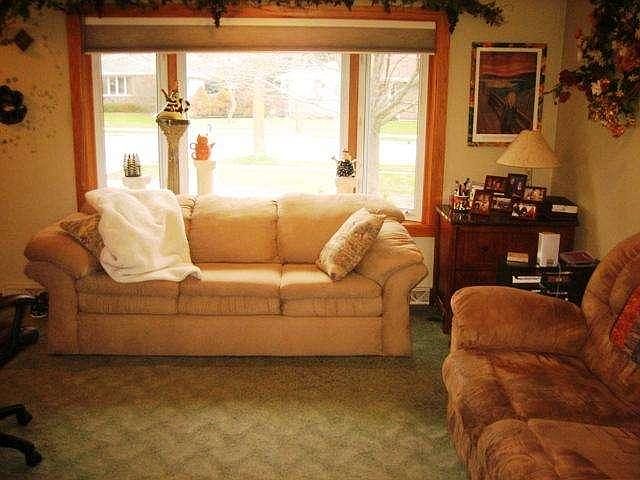 1st image of 2221 Carmen Ave