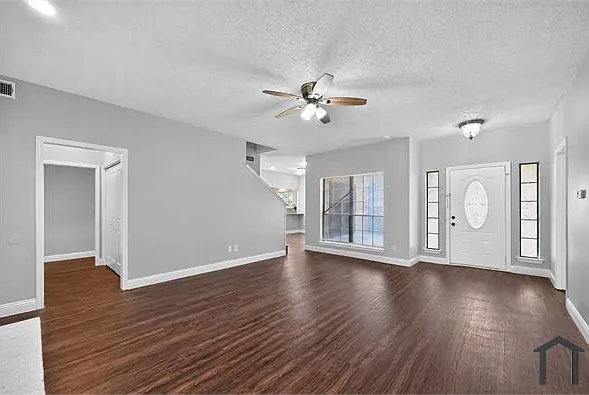 7105 Alissa Dr — Photo 3