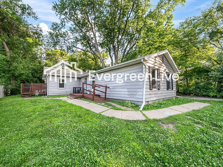 8833 Grant St — Photo 3