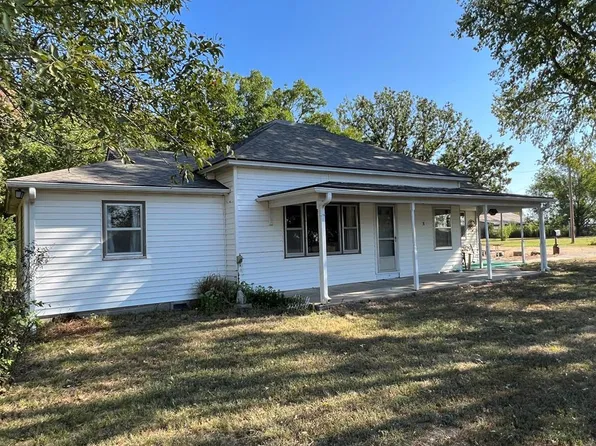 1427 Willow Rd, Piqua, KS 66761