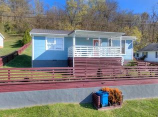 6629 Sanns Dr, Lesage, WV