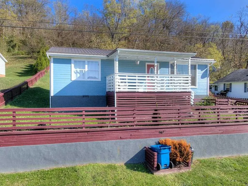 6629 Sanns Dr photo 1