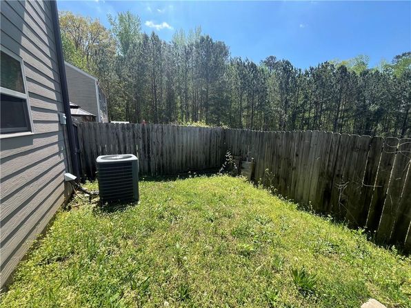 5903 El Segundo Way, College Park, GA 30349