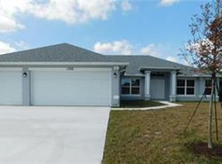 1358 Schumann Dr, Sebastian, FL 32958