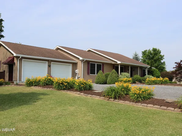 33 Julia Dr, Lock Haven, PA 17745