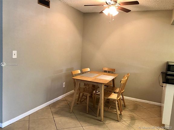 5th image of 6900 SW 39th St APT 212K