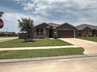 373 Ward Ln, Alvin, TX 77511