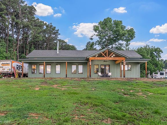 2nd image of 409 Chay Loop