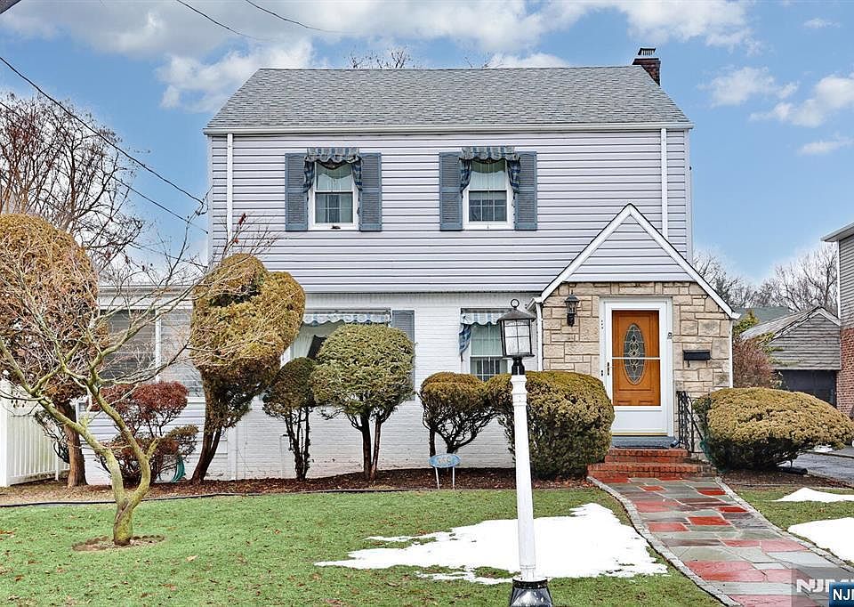 1st image of 669 Ramapo Rd