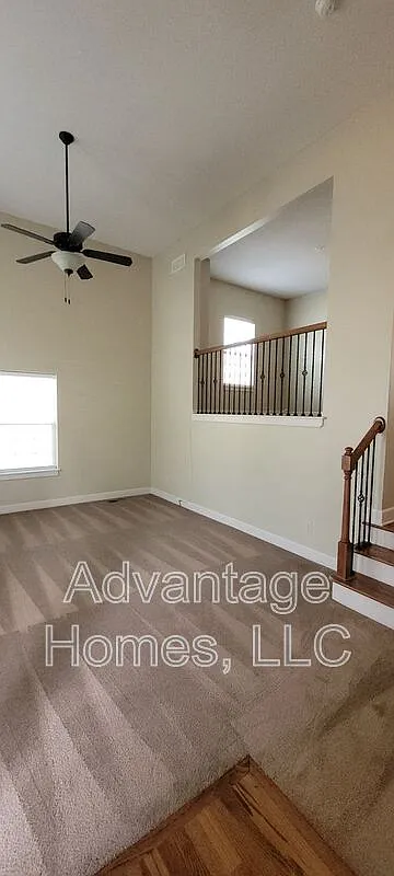 3 bed, 2.5 bath, 1764 sqft, $2,295 — Photo 4