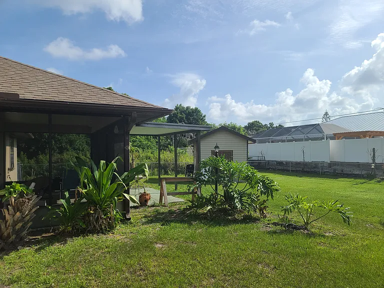 1774 Mistletoe St — Photo 12