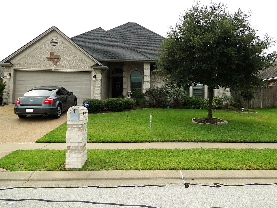 1st image of 304 Robelmont Dr