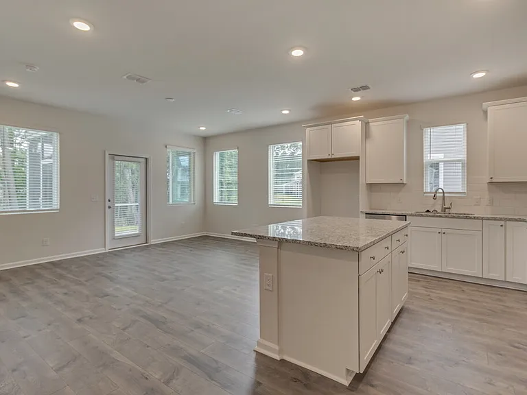 133 Congo Ct — Photo 9