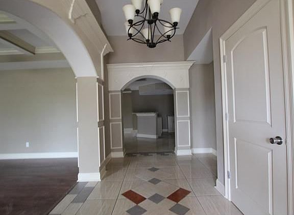 3rd image of 8560 Fordham Ct