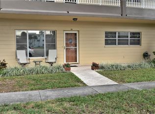 2402 Ecuadorian Way APT 14, Clearwater, FL 33763