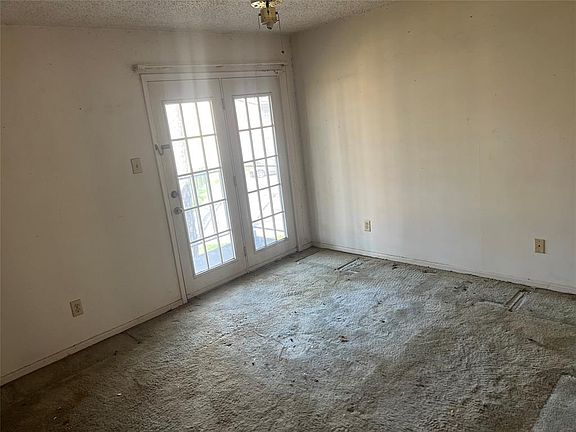 3rd image of 7402 Alabonson Rd #202