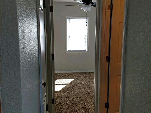 3rd image of 124 1/2 E 1st Ave