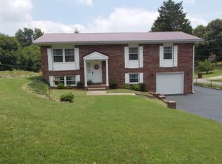222 S Cherry St, Greenville, KY 42345