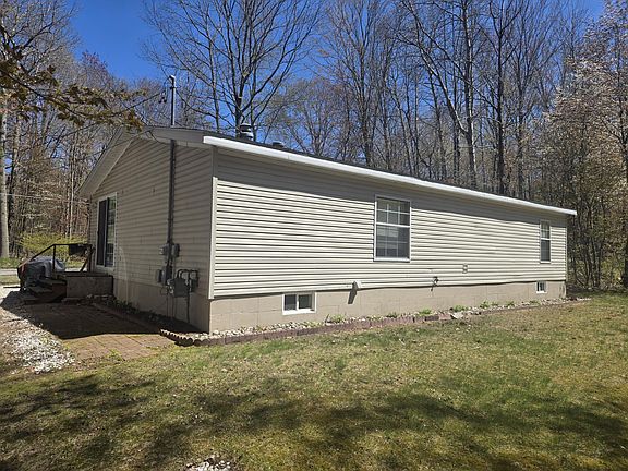 3rd image of 6819 Linden St