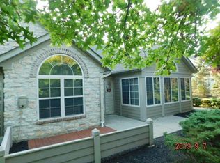 213 Stonegate Loop, Pataskala, OH 43062