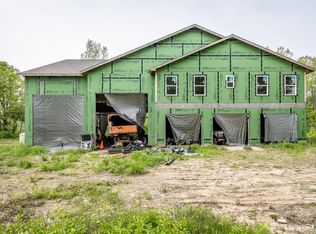 1601 W Rose Center Rd, Holly, MI 48442