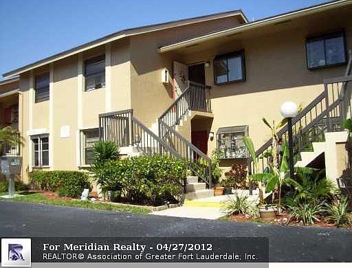 2nd image of 1001 SE 6th Ave APT 201