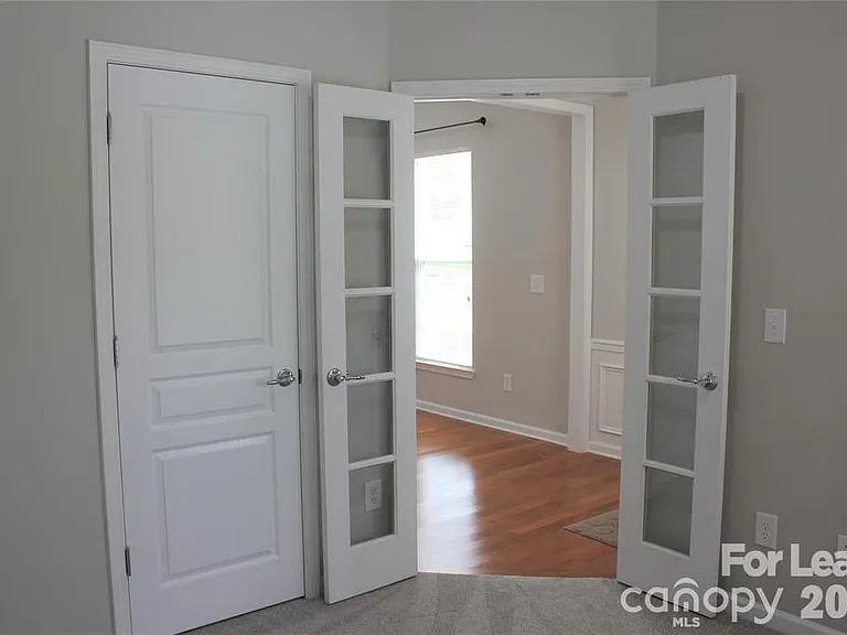 17534 Hawks View Dr — Photo 14