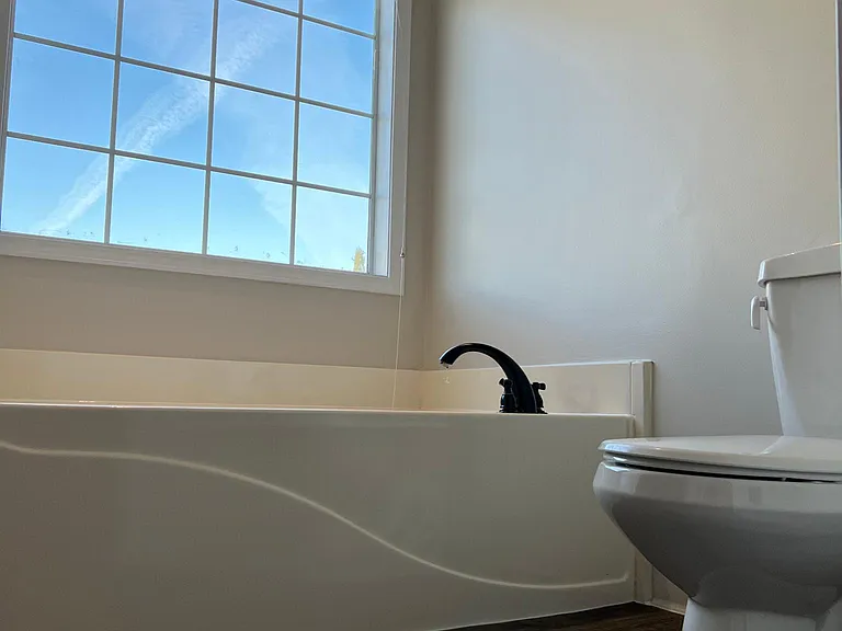 7707 Wyndham Cir — Photo 33