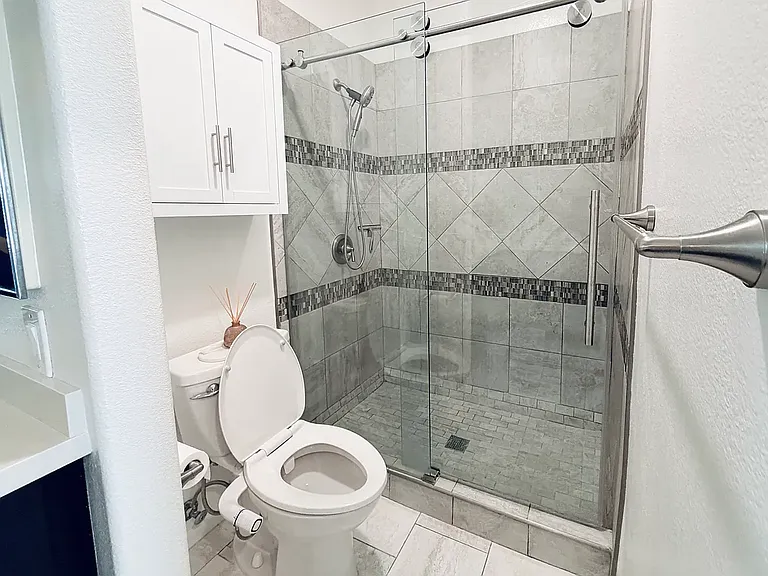 Upgraded bathroom with new fixtures