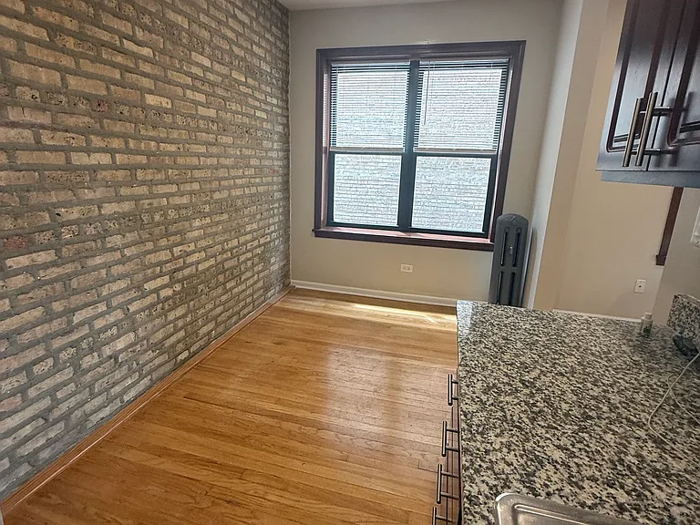 6150 N Winthrop — Photo 7