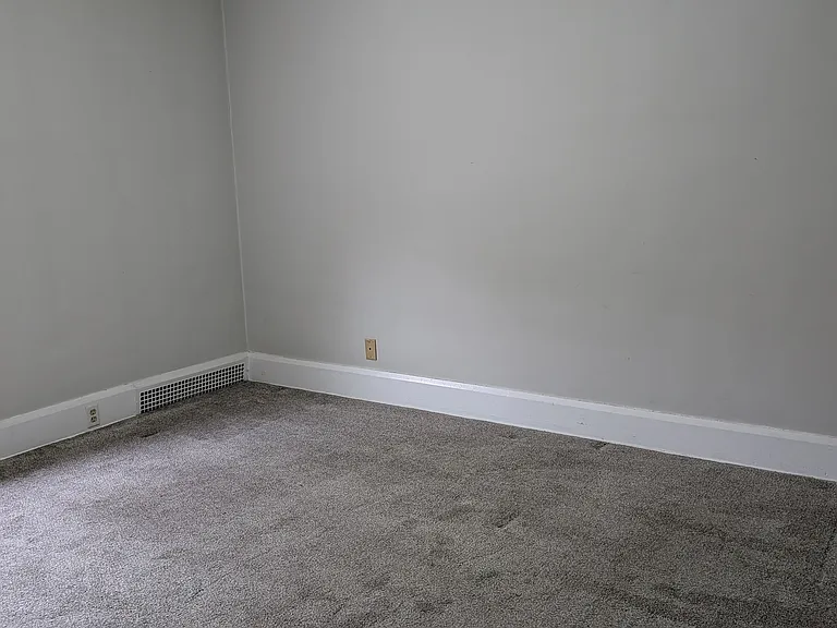 3411 Washington Ave — Photo 4