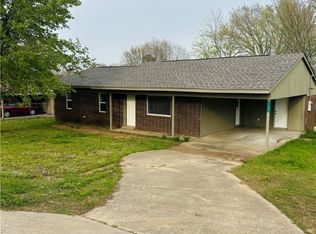 1105 S 5th St, Paris, AR 72855