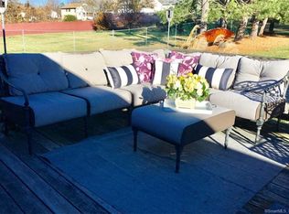 146 Terry Ln, Rocky Hill, CT 06067