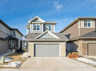 71 E Ranchers Vw, Okotoks, AB T1S5R6