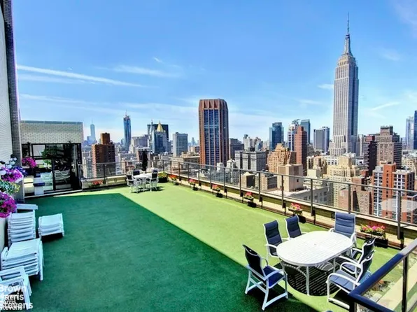 160 East 38th Street 7C image 9 of 10