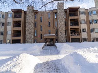 10171 119th St NW #203, Edmonton, AB