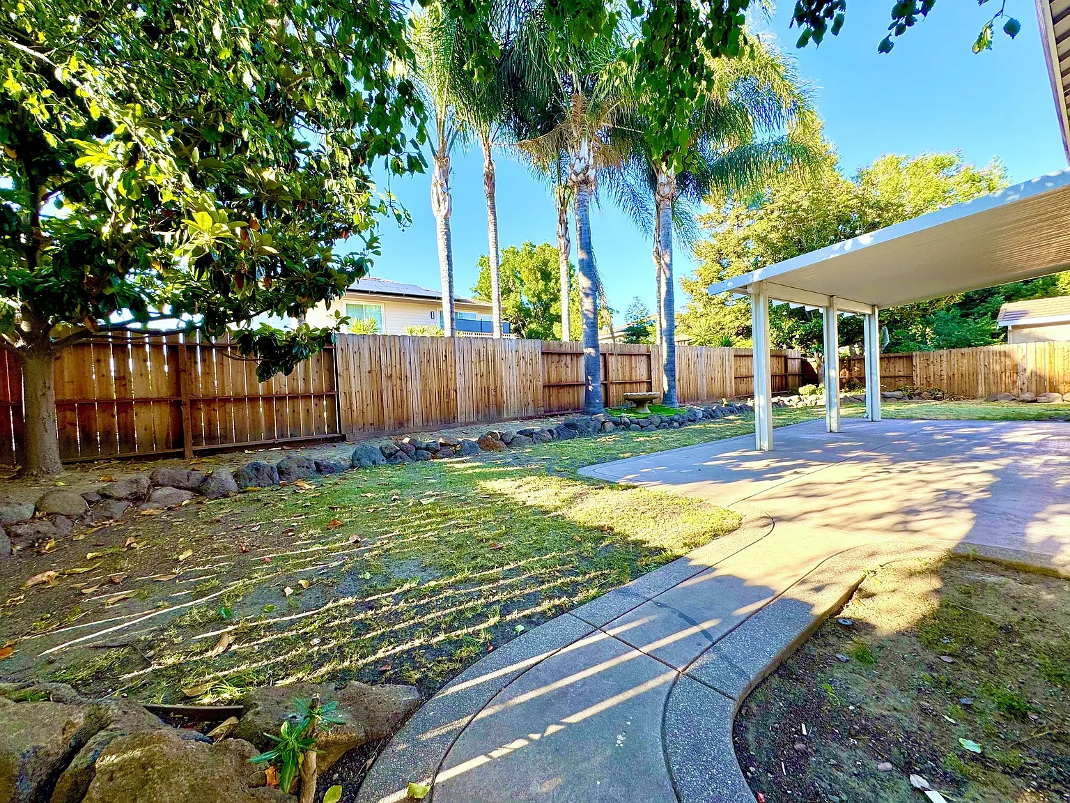 1207 Silverton Way - SFH — Photo 2