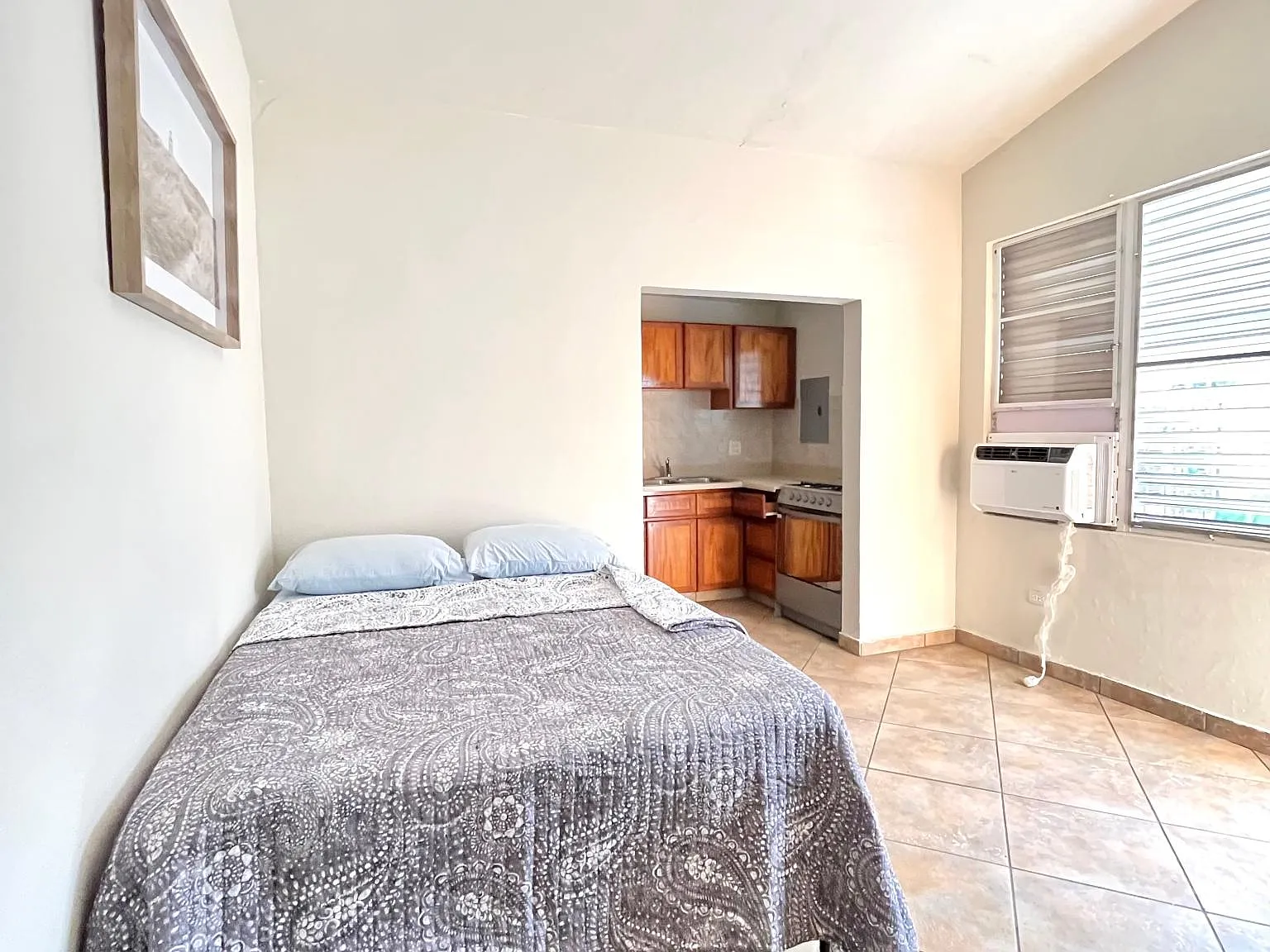 755 Avelino Vicente — Photo 3