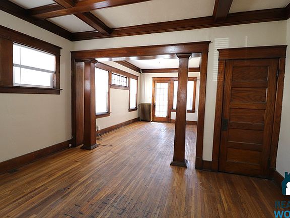 4th image of 833 S 13th St #1