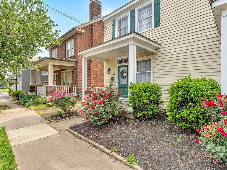 206 Princess Anne St — Photo 36